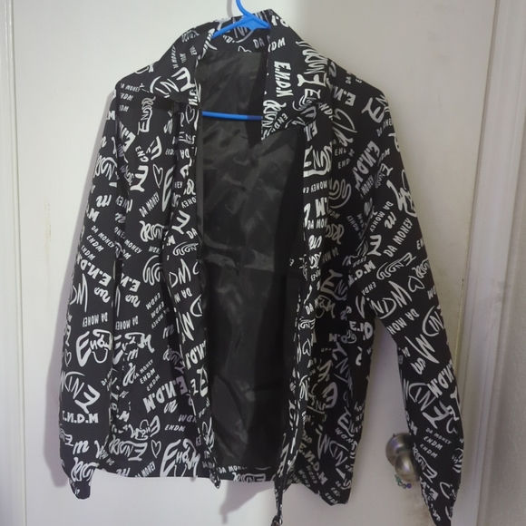 Jacket - Picture 6 of 6